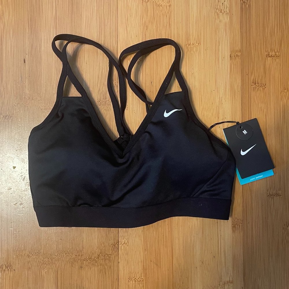 SOLD NWT Nike sports bra